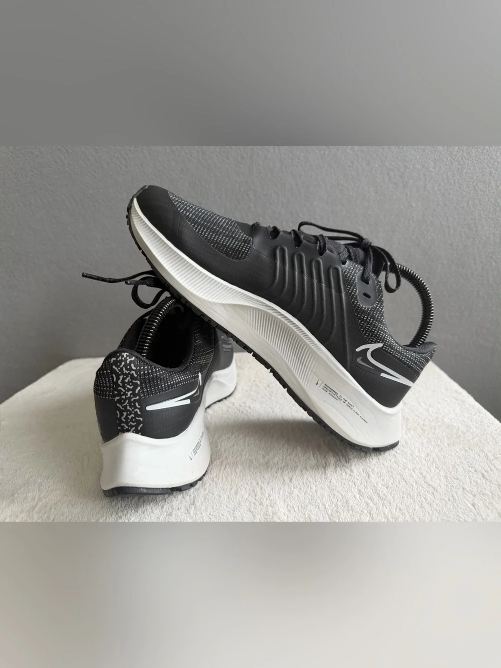 Nike Air Zoom Pegasus 38 Shield s7.5 Women’s Black Waterproof Shoes DC4074-001 - Picture 5 of 11